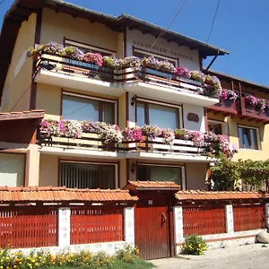 3* Pensjonat Planinski Zdravets